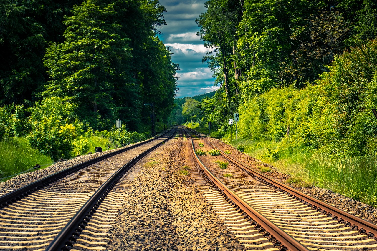 Understanding Railroad Signaling Systems